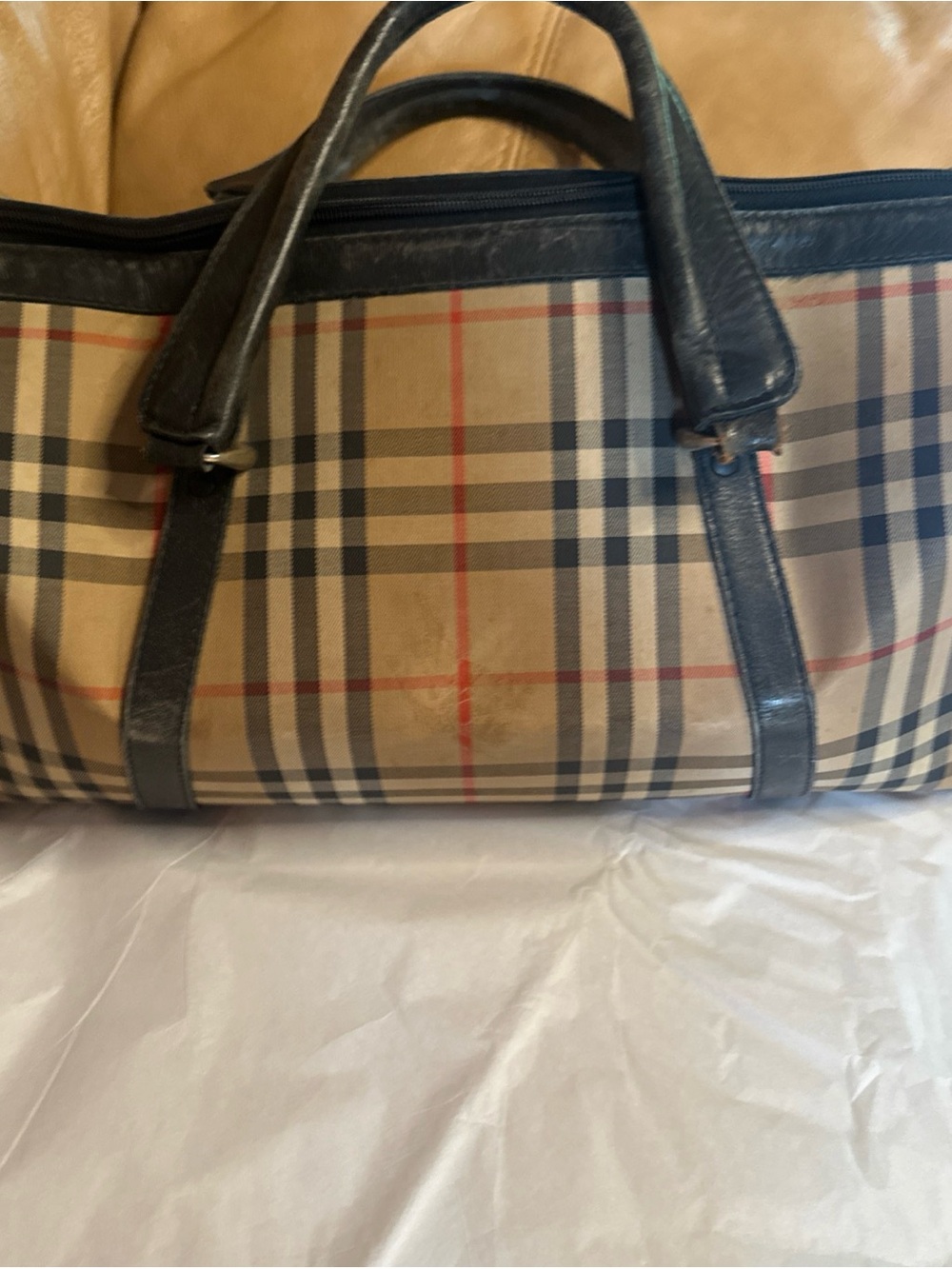 Vintage Burberry Plaid Duffel Boston Bag with Black Leather Trim - Picture 4 of 16